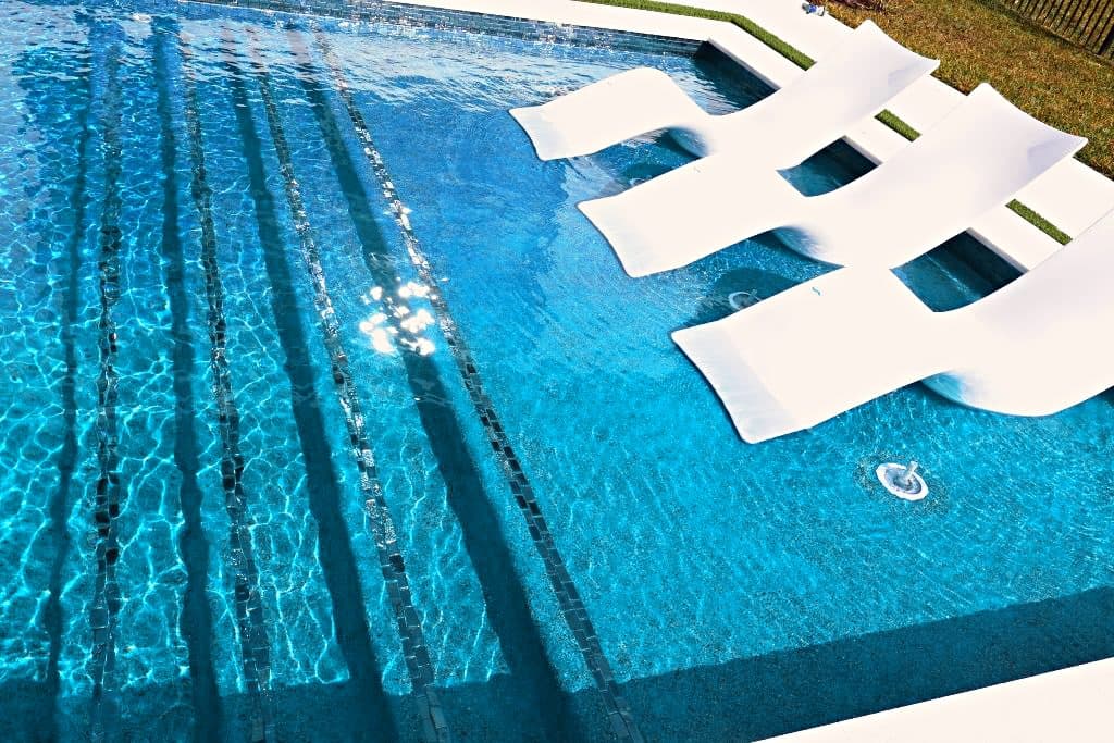 Photo for the article “Pool resurfacing for vacation rentals”