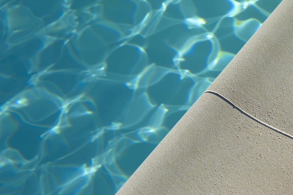 swimming pool 2026 01 07 07 25 43 utc